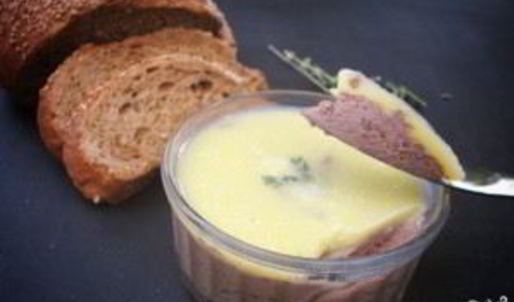 паштет печеночный со сливочным маслом