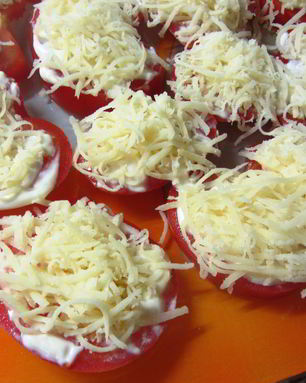 Помидоры, фаршированные сыром