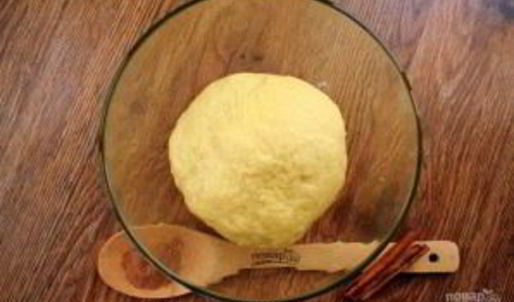 гигантский коричный ролл