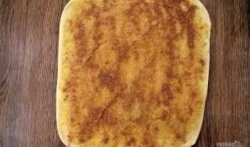 гигантский коричный ролл