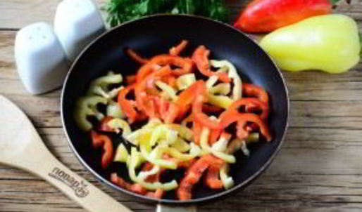 мясные роллы, фаршированные овощами