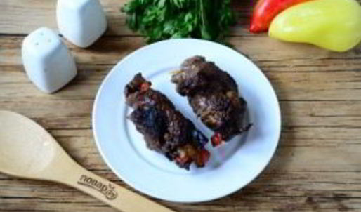 мясные роллы, фаршированные овощами