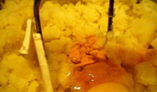 мясные роллы в винно-грибном соусе