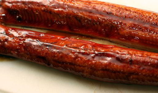 ролл в стружке тунца