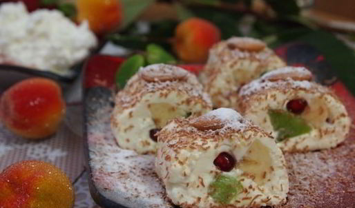 роллы из творога с фруктами
