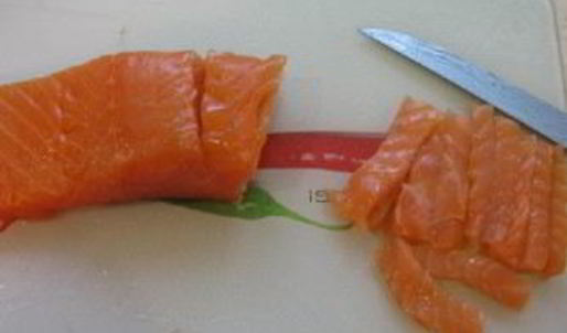 роллы с икрой летучей рыбы