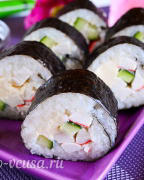 Роллы с крабовыми палочками