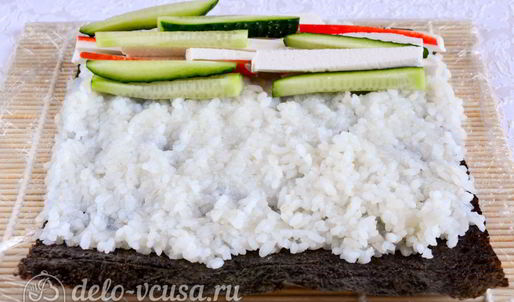 роллы с крабовыми палочками