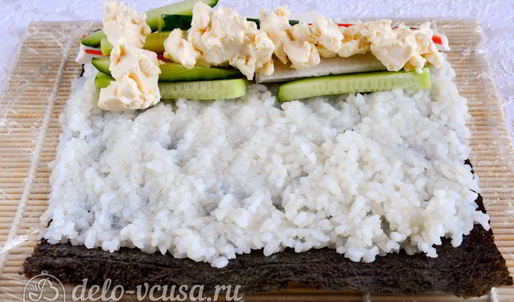 роллы с крабовыми палочками