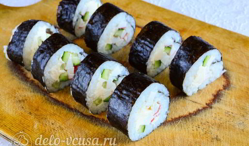 роллы с крабовыми палочками