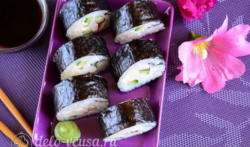роллы с крабовыми палочками