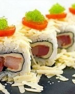 Роллы с семгой и креветками по-домашнему