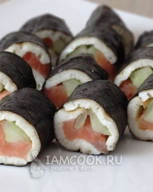 Роллы с яичным блинчиком