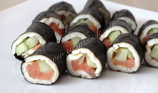 роллы с яичным блинчиком