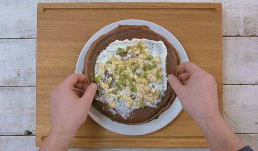 сладкие блинные роллы