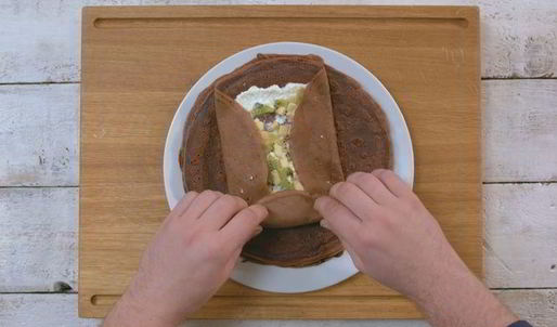 сладкие блинные роллы