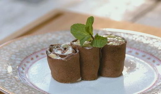 сладкие блинные роллы