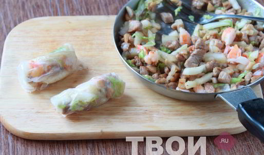 спринг-роллы с креветками и свининой