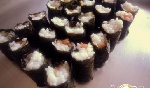 запеченные роллы с красной рыбой