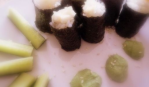 запеченные роллы с красной рыбой