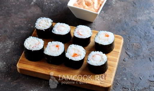 запеченные роллы с креветками