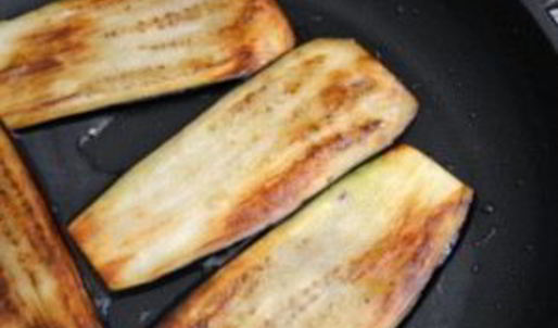 баклажанные рулетики с сыром