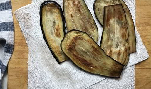 баклажанные рулетики