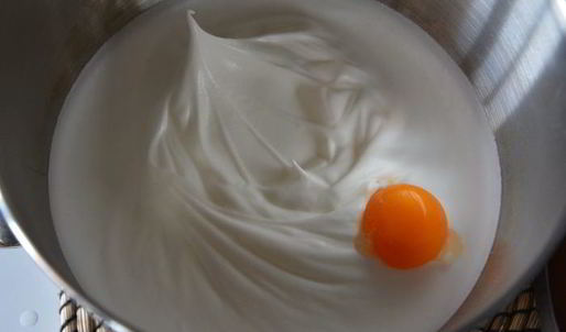 двойной бисквитный рулет с джемом