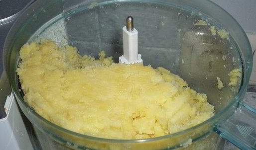 картофельный рулет с мясом