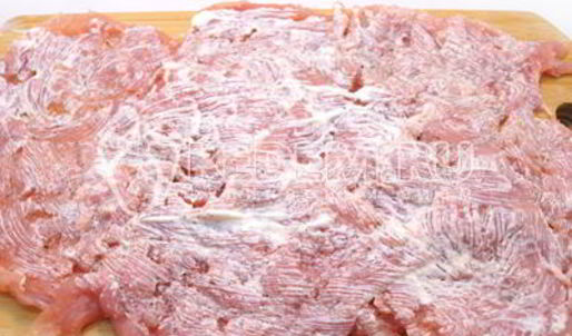 куриный рулет с сыром и укропом