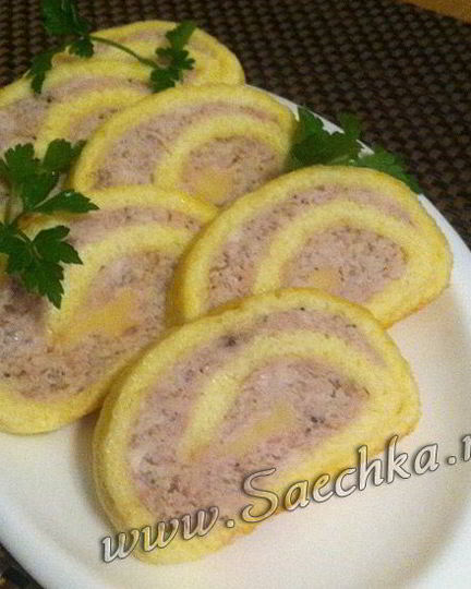 Рецепт куриного рулета с сыром