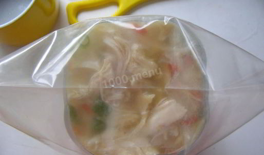 куриный рулет в бутылке