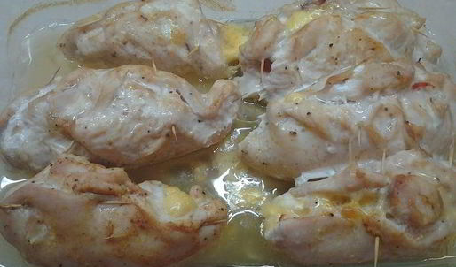 куриные рулетики с начинкой из перца и сыра