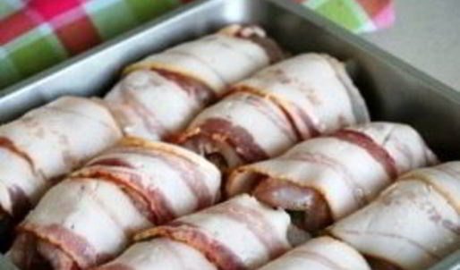 куриные рулетики в беконе