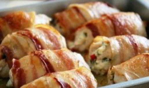 куриные рулетики в беконе