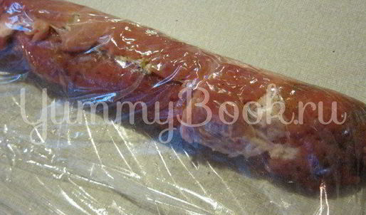 мясной рулет с грибами в беконе