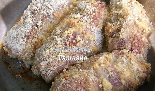 мясные рулетики с яблоком