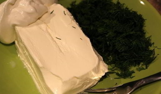 рулет из брокколи с форелью