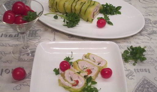 рулет из курицы в цукини