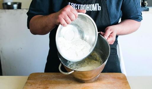 рулет из творожного теста с брынзой и зеленью