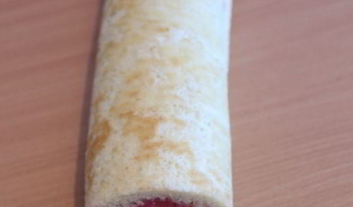 рулет с брусничным курдом