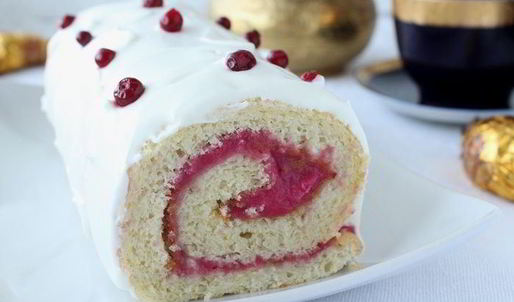 рулет с брусничным курдом