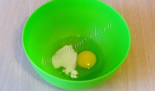 рулет с брусникой