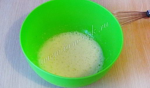 рулет с брусникой