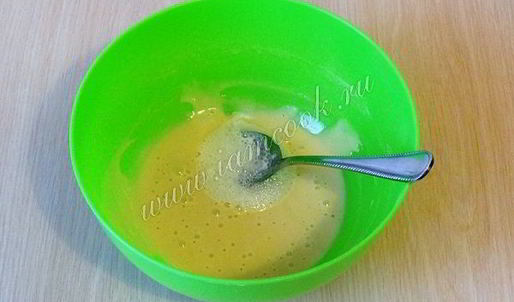 рулет с брусникой