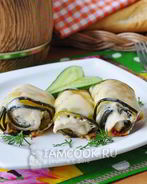 Рулетики из кабачка с куриной грудкой в мультиварке