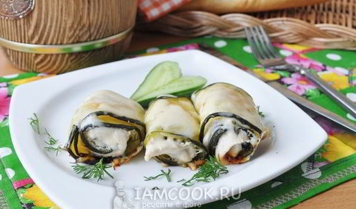 рулетики из кабачка с куриной грудкой в мультиварке