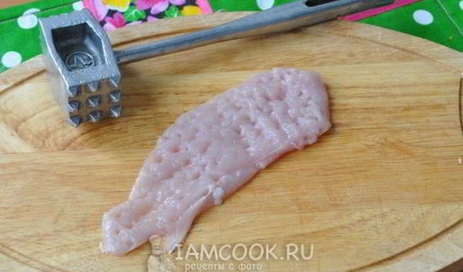 рулетики из кабачка с куриной грудкой в мультиварке