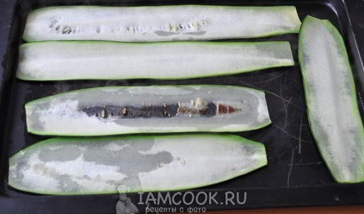 рулетики из кабачка с куриной грудкой в мультиварке