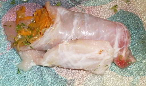 рулетики из свинины в томатном соусе